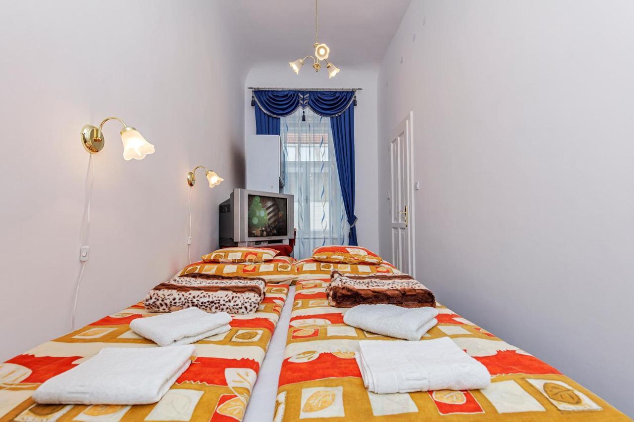 Arany Csillag Apartman Eger Buitenkant foto