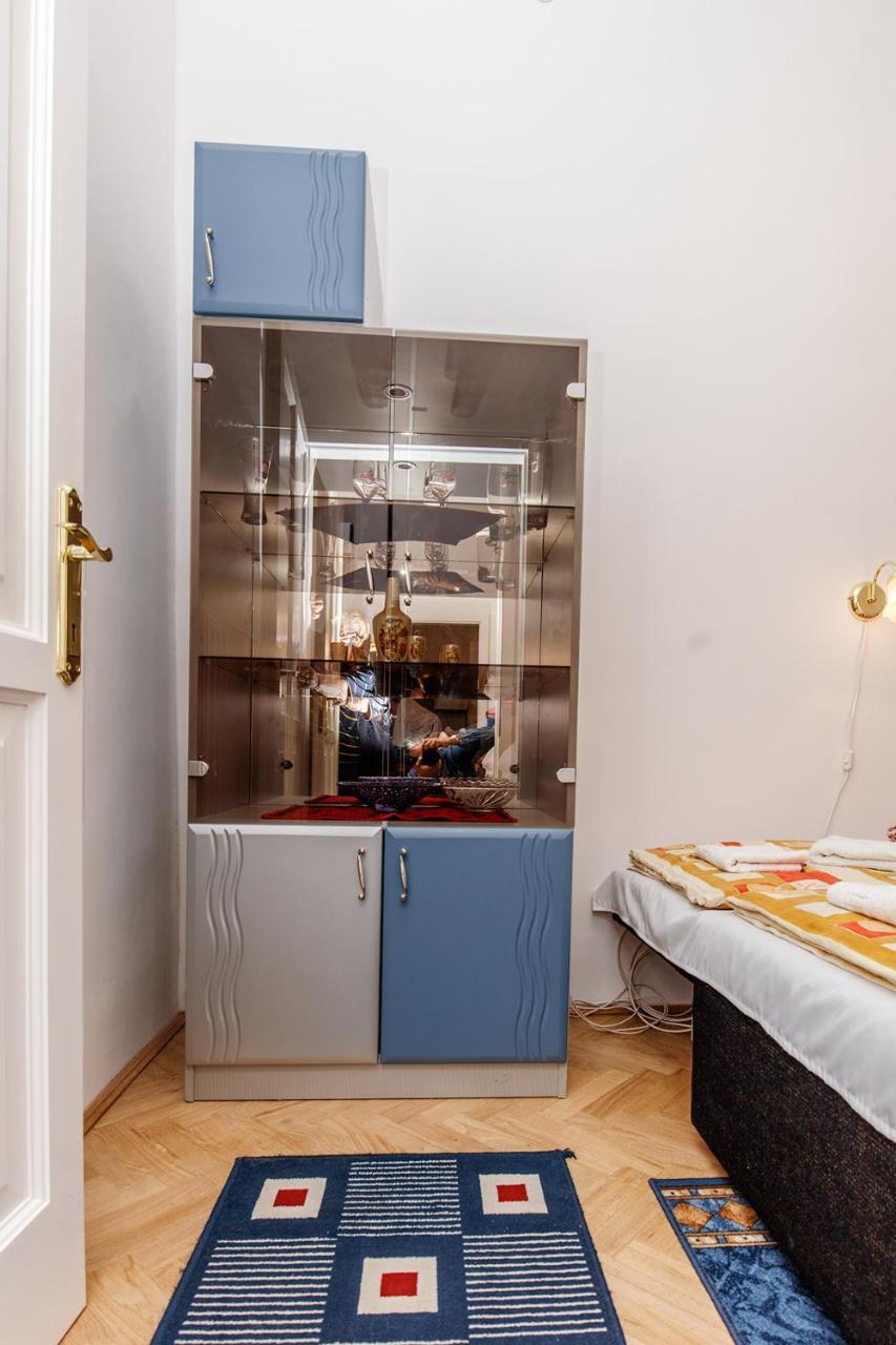 Arany Csillag Apartman Eger Buitenkant foto