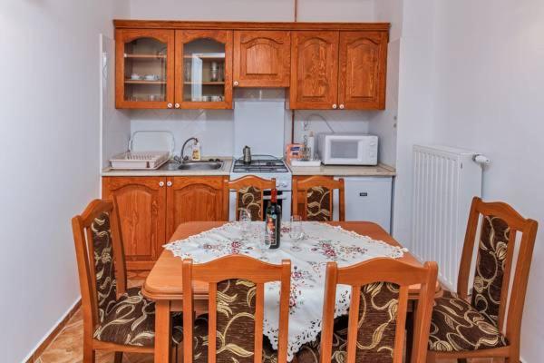 Arany Csillag Apartman Eger Buitenkant foto